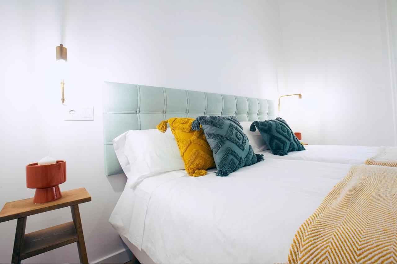 Apartamentos Duran Tirso De Molina Merida Bagian luar foto