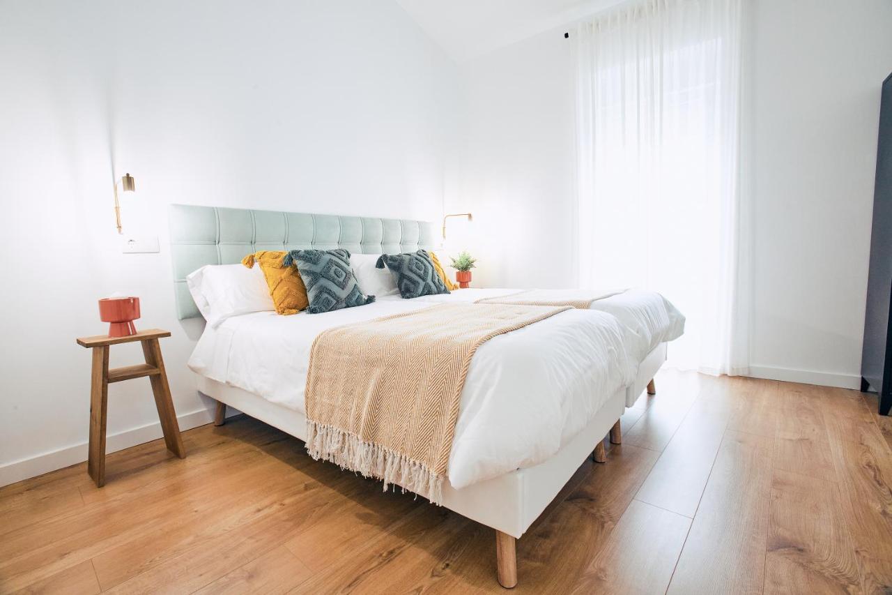 Apartamentos Duran Tirso De Molina Merida Bagian luar foto